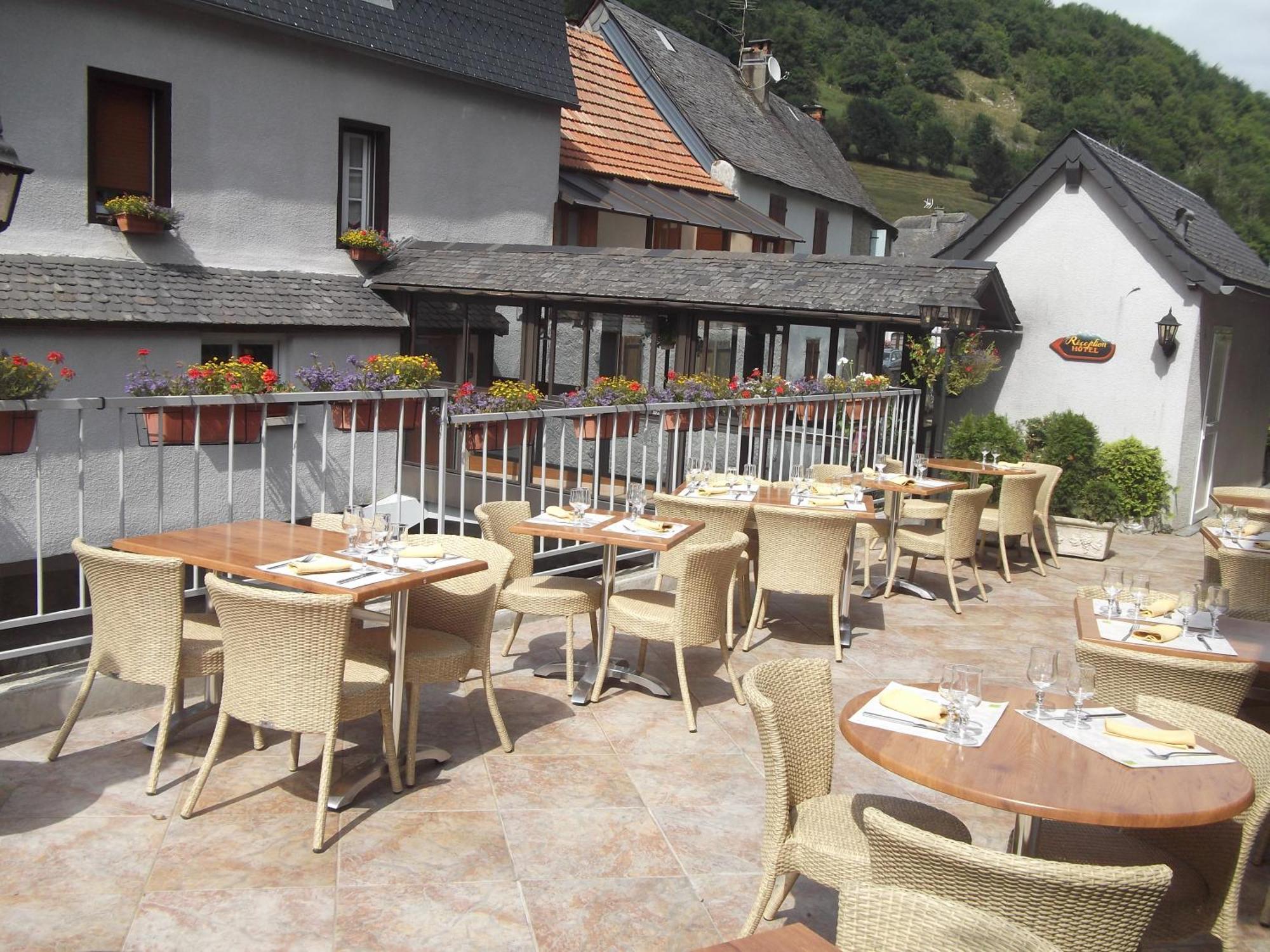Logis Auberge de l'Isard Saint-Lary-Soulan Buitenkant foto